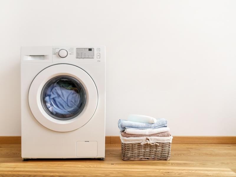 How to wash moving blankets