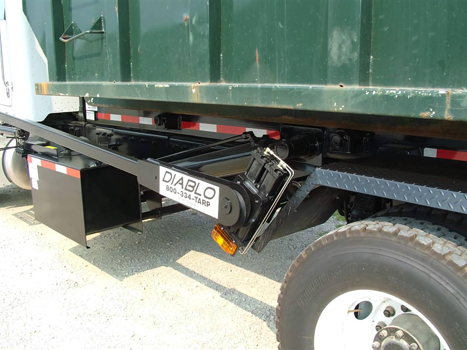 O’Brian Diablo Roll-Off Hoist Tarping System