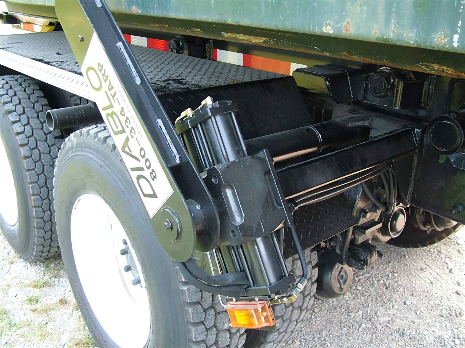 O’Brian Diablo Roll-Off Hoist Tarping System